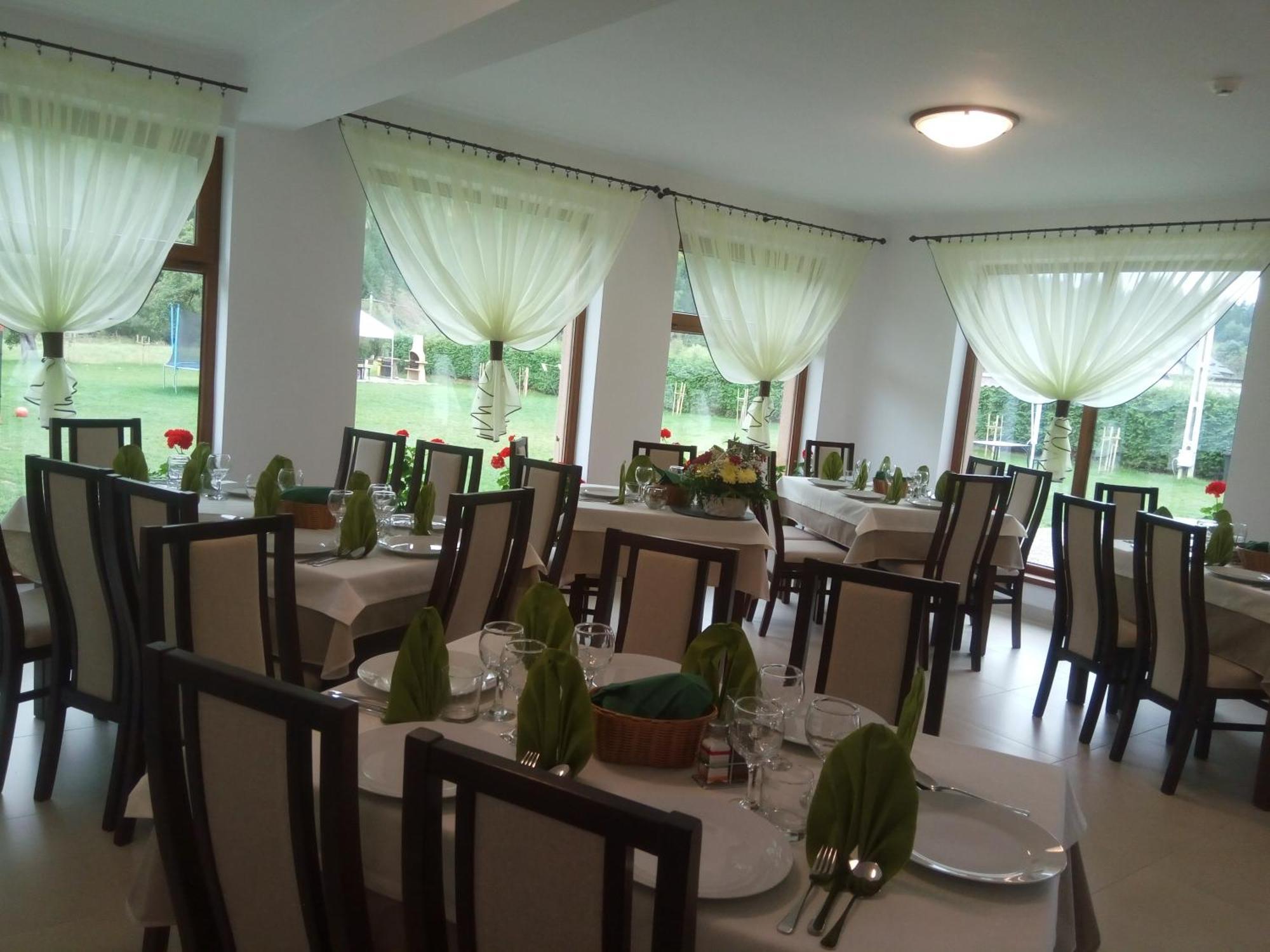 Casa Bradul 4*